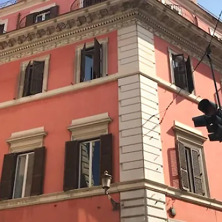 Room 94 Piazza di Spagna-2